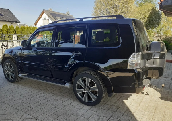 Mitsubishi Pajero cena 137760 przebieg: 129000, rok produkcji 2016 z Wrocław małe 56